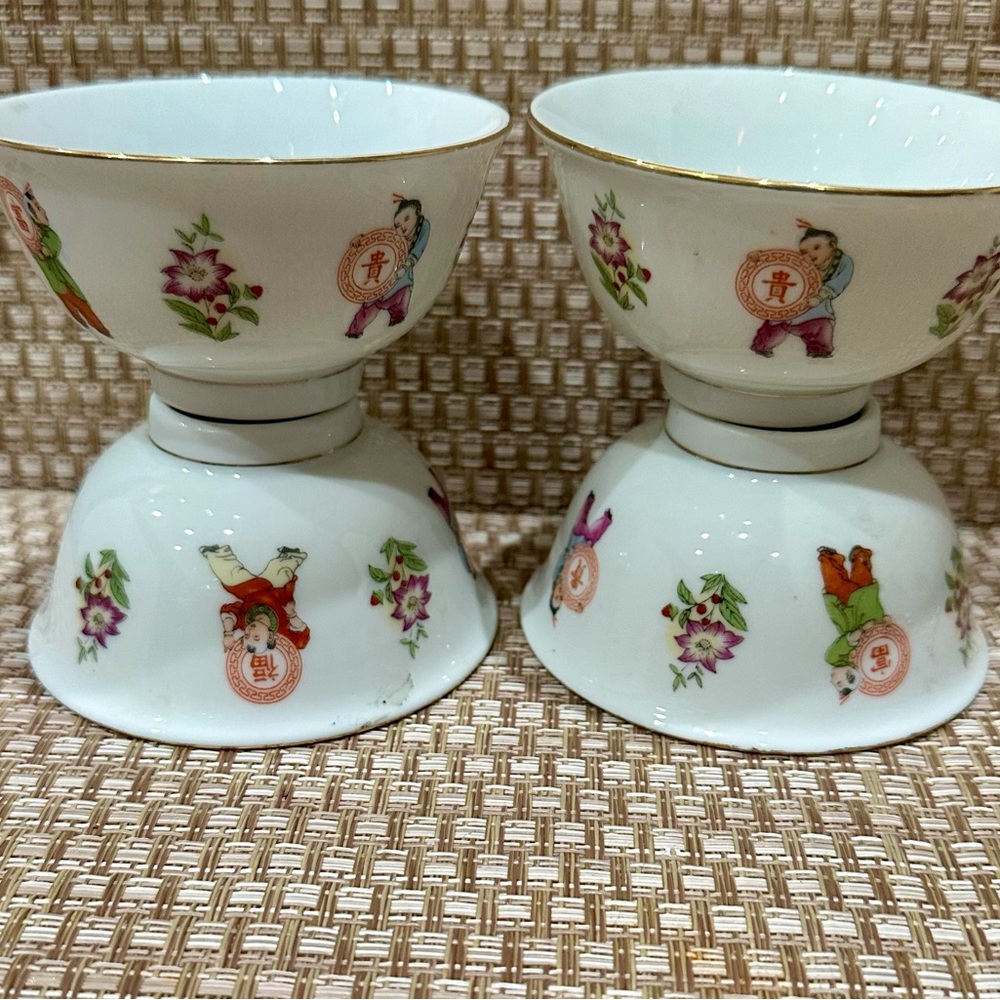 Porcelain noodles bowl.